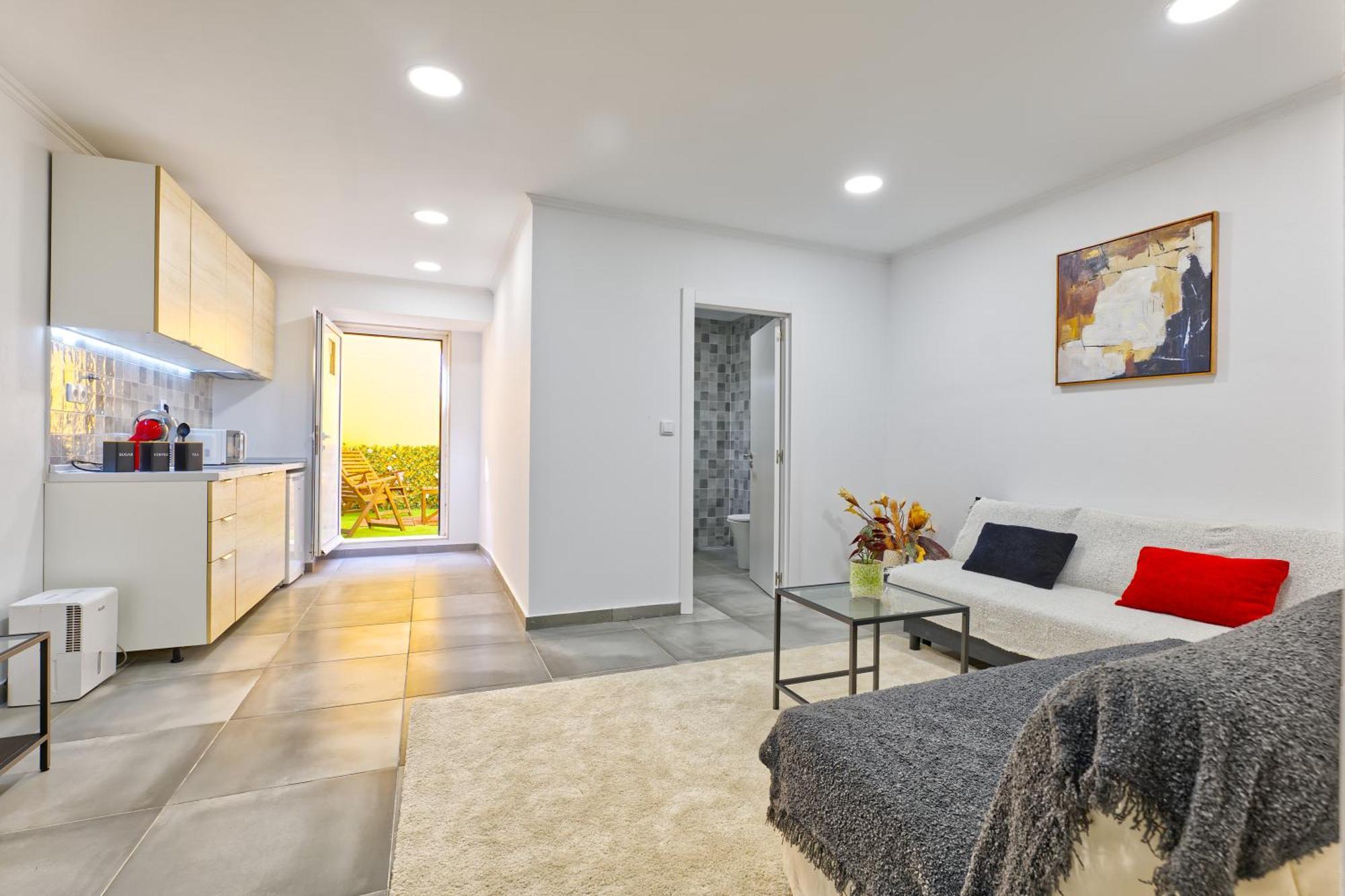 Spacious Flat With Garden